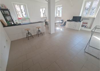 Appartamento Ristrutturato Urbino centro storico.