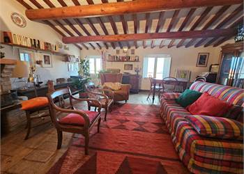 Appartamento in palazzo prestigioso Centro storico . 